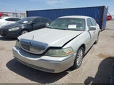 Lincoln Town Car Signature 1LNHM81W75Y667533 fotografie
