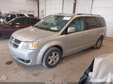 Dodge Grand Caravan Sxt 2D4RN5D15AR427399 снимка