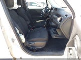 Jeep Renegade Latitude ZACCJABT7FPC35425 снимка