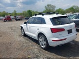 Audi Q5 2.0T Premium/2.0T Tech Premium WA1CNAFYXJ2202717 fotografie