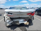 Hyundai Elantra Gls (Ulsan Plant) KMHDH4AE1BU168930 photo