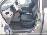 Toyota Sienna Se 5TDXK3DC0BS064831 photo