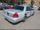 Ford Crown Victoria 2FAFP73W4WX116347 снимка