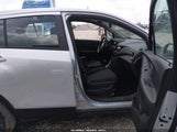 Chevrolet Trax Ls KL7CJKSB5JB622262 снимка