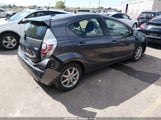 Toyota Prius C Three JTDKDTB38D1044964 снимка