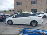 Toyota Prius Two JTDKBRFU0G3506454 снимка
