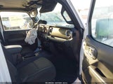 Jeep Wrangler Unlimited Sahara 4X4 1C4HJXEN5NW120717 снимка