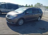 Toyota Sienna Le 5TDJK3DC2BS005334 снимка
