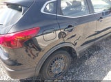 Nissan Rogue Sport S JN1BJ1CR9JW255348 снимка