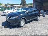Nissan Rogue Sport S JN1BJ1CR9JW255348 photo