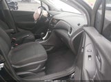 Chevrolet Trax Ls 3GNCJNSBXJL306401 снимка