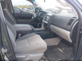 Toyota Tundra Grade 5.7L V8 5TFUY5F10AX104567 photo