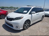 Toyota Sienna Se 8 Passenger 5TDXK3DC5FS534860 photo