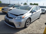 Toyota Prius Three JTDKN3DU9E0375126 photo