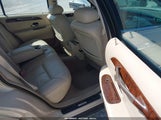 Lincoln Town Car Cartier 1LNHM83W4XY646249 fotografie