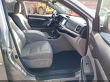 Toyota Highlander Xle 5TDJZRFH2KS576037 снимка