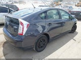 Toyota Prius Two JTDKN3DU8D5665035 снимка