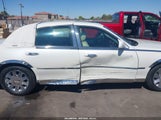 Lincoln Town Car Ultimate 1LNHM83W94Y631113 снимка