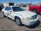Lincoln Town Car Ultimate 1LNHM83W94Y631113 снимка