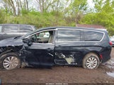Chrysler Pacifica Touring 2C4RC1DG8HR635500 photo