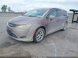 Chrysler Pacifica Touring Plus 2C4RC1FG3JR352540 photo