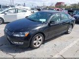 Volkswagen Passat 1.8T Limited Edition 1VWAT7A37FC093942 photo