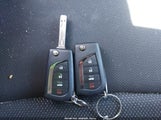 Toyota Corolla Se 5YFS4MCE7MP061580 photo
