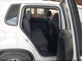 Volkswagen Tiguan S WVGAV7AX9DW504927 photo