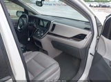 Toyota Sienna Xle 8 Passenger 5TDYZ3DC0HS776037 снимка