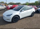 Tesla Model Y Long Range Dual Motor All-Wheel Drive 7SAYGDEE0NA016735 fotografie