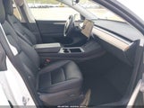 Tesla Model Y Long Range Dual Motor All-Wheel Drive 7SAYGDEE0NA016735 снимка