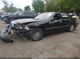 Lincoln Town Car Signature 1LNHM81W65Y622907 снимка