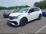Volkswagen Tiguan 2.0T Se R-Line Black 3VVCB7AX0RM156479 photo