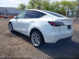 Tesla Model Y 7SAYGDEE2PF763324 fotografie