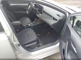 Toyota Corolla Le JTDEPRAE8LJ091632 снимка