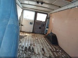 Chevrolet G30 1GCGG35KXSF204682 снимка
