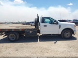 Ford F-350 Chassis Xl 1FDRF3G63NEG40274 photo