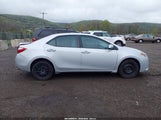 Toyota Corolla Le 2T1BURHE9FC455302 снимка