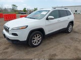Jeep Cherokee Latitude 1C4PJLCB3FW578707 снимка