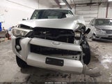 Toyota 4Runner Sr5 JTEBU5JRXH5420138 fotografie