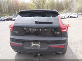 Volvo Xc40 T5 Momentum/T5 R-Design YV4162XZ0K2013564 fotografie