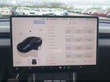 Tesla Model Y Premium Rear-Wheel Drive/Rear-Wheel Drive 7SAYGDED6TF383372 fotografie