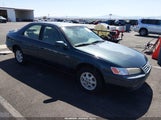 Toyota Camry Le JT2BG22K5V0057700 снимка