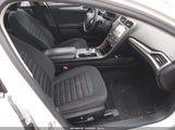 Ford Fusion Hybrid Se 3FA6P0LU8KR119542 fotografie