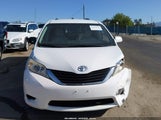 Toyota Sienna Le V6 5TDKK3DC5BS108378 снимка