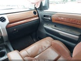 Toyota Tundra  5.7L V8 5TFGY5F18EX153440 photo