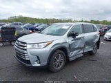 Toyota Highlander Xle 5TDJZRFHXKS585651 photo
