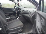 Chevrolet Trax Ls 3GNCJNSBXJL301232 снимка