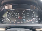BMW 320I xDrive WBA8E5G5XGNT94247 fotografie