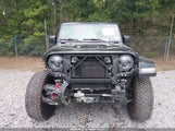 Jeep Wrangler 2-Door Rubicon 4X4 1C4HJXCG3PW537941 fotografie